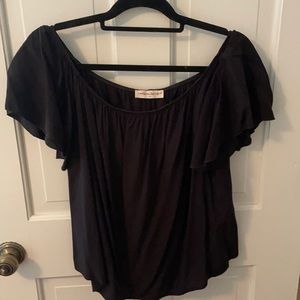 American Threads Off the shoulder